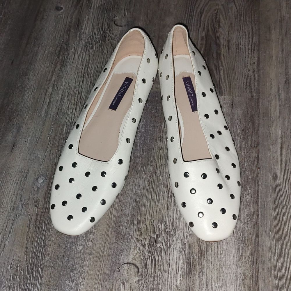 Violeta by Mango off white embellished studded flats  Sz 41